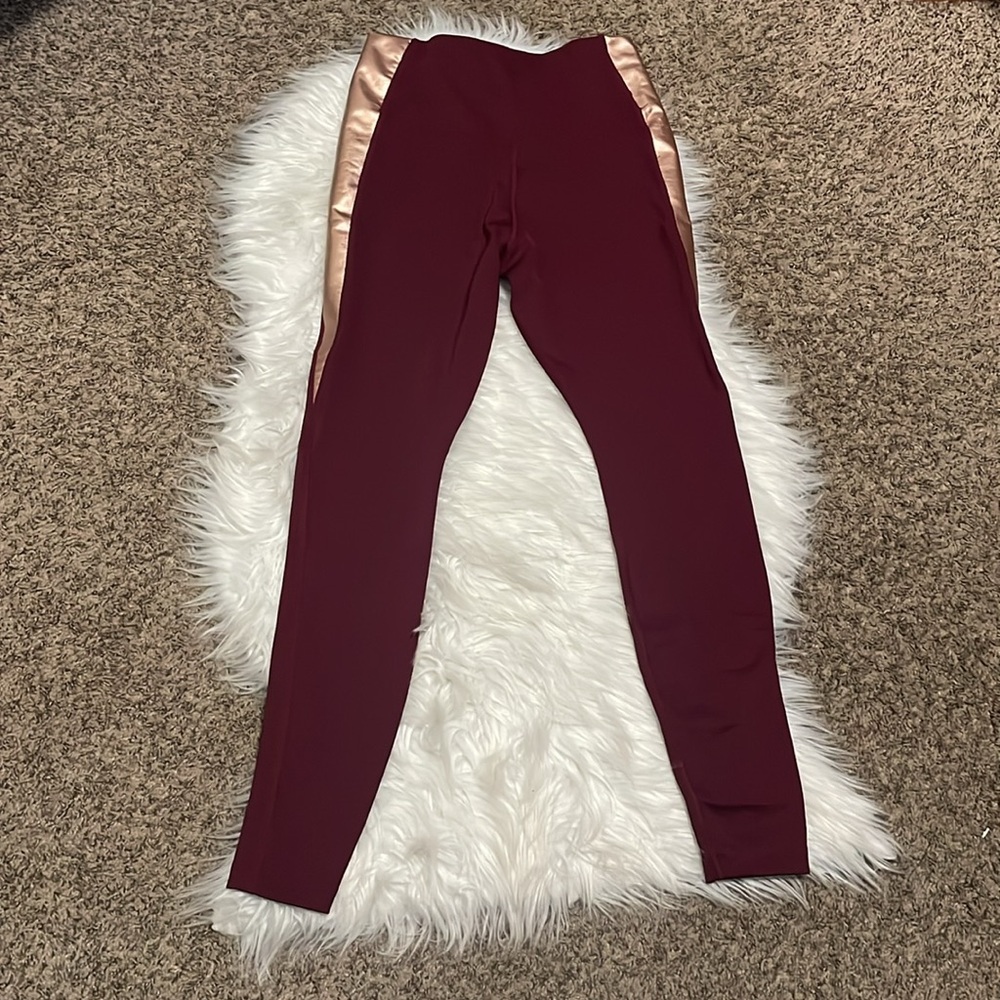 Nike Women’s Colorblock Leggings - Picture 8 of 9